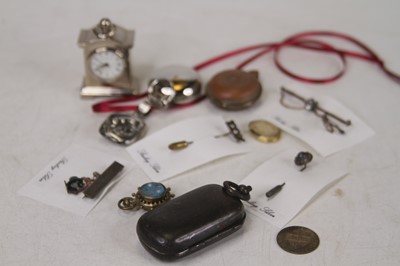 Lot 442 - A collection of items to include a lady's gilt...