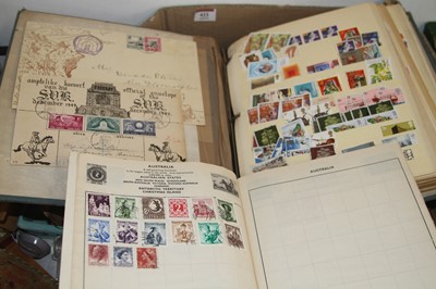 Lot 421 - A 20th century stamp album and contents to...