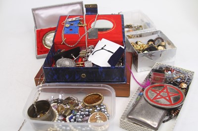 Lot 426 - A collection of costume jewellery to include...