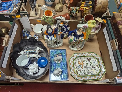 Lot 594 - A collection of ceramics to include Victorian...