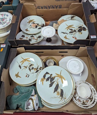 Lot 585 - A collection of ceramics, to include a...