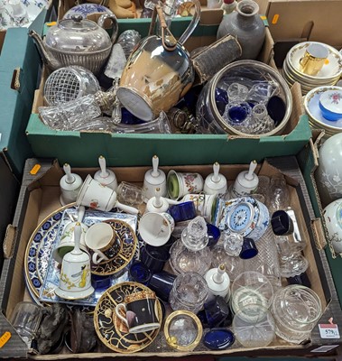 Lot 579 - Two boxes of glassware and ceramics, to...