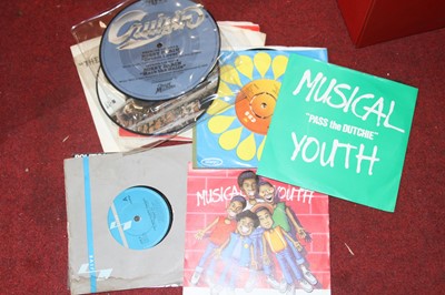 Lot 567 - A large collection of vintage records, to...