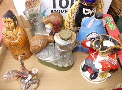 Lot 1432 - Assorted whisky related figural ceramics to...