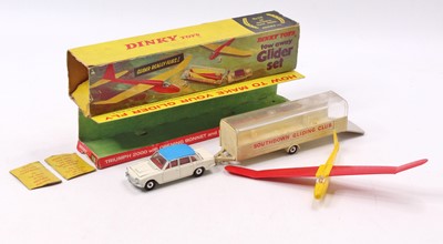 Lot 1346 - A Dinky Toys 118 Tow Away Glider set...