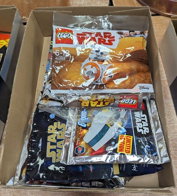 Lot 142 - A collection of Lego Star Wars model kits
