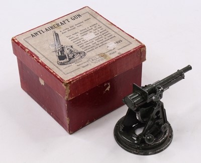 Lot 1687 - Britains No. 1522 Anti aircraft gun comprising...