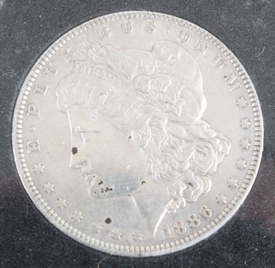 Lot 3221 - United States of America, 1886 silver Morgan...