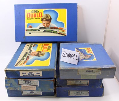 Lot 401 - Eighteen empty Hornby-Dublo 3-rail set boxes,...