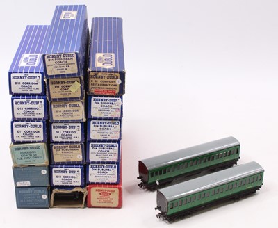 Lot 409 - Twenty one Hornby-Dublo tinplate coaches, some...