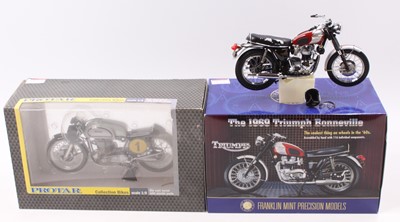 Lot 731 - Franklin Mint 1/10 Triumph Bonneville 1969 In...