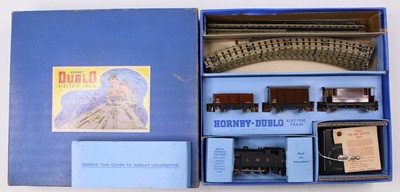 Lot 419 - Hornby-Dublo 3-rail EDG7 Tank Goods set...