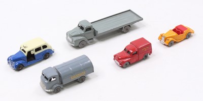 Lot 475 - Four Dublo Dinky Toys: No.66 Bedford Lorry; No....