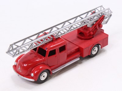 Lot 1753 - A Marklin No. 8023 Marquis fire engine...