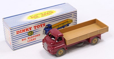 Lot 1326 - Dinky Toys, 922 Big Bedford Lorry, maroon cab...