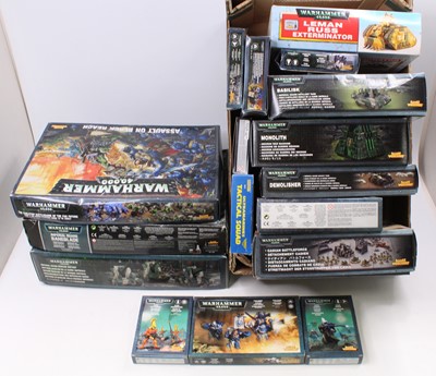 Lot 849 - Two trays containing Warhammer 40K related...