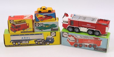 Lot 1793 - A Siku boxed diecast and empty box diecast...