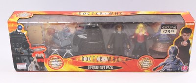 Lot 909 - A Doctor Who 6 figure gift pack set by...