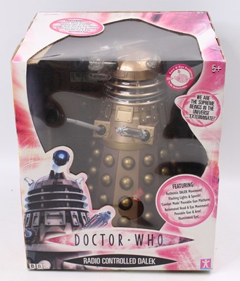 Lot 911 - A Doctor Who radio controlled Dalek with...