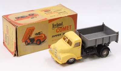 Lot 1948 - A Leyland Comet push-button control tipper...