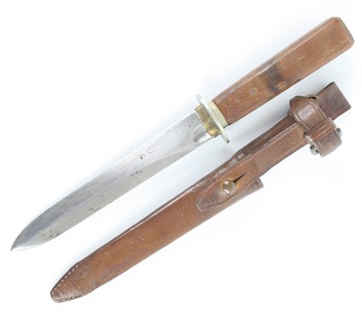 Lot 3343 - A trench knife, possible private purchase,...