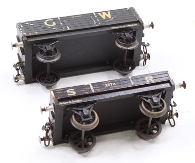 Lot 111 - Two Gauge 1 wooden goods wagons: SR 3-plank...