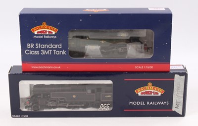 Lot 483 - Two Bachmann Branch-Line locos: 32-878...