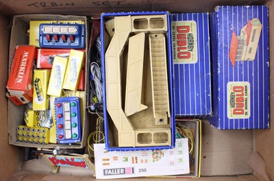 Lot 496 - Marklin and Hornby-Dublo accessories: approx....