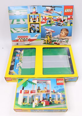 Lot 1809 - A vintage Lego boxed construction kit group,...