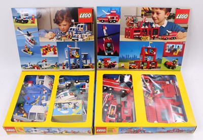 Lot 1810 - A vintage Lego boxed gift set group to include...