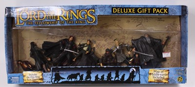 Lot 929 - Toy Biz Lord of the Rings Fellowship of the...