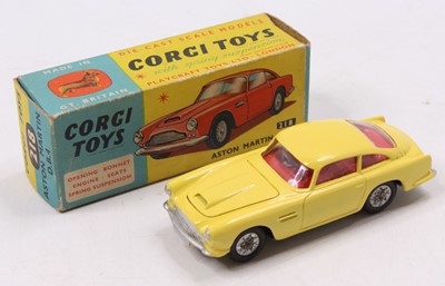 Lot 1164 - A Corgi Toys No.218 Aston Martin DB4,...