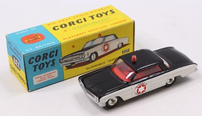 Lot 1182 - A Corgi Toys No. 237 Oldsmobile Sherrif Car in...