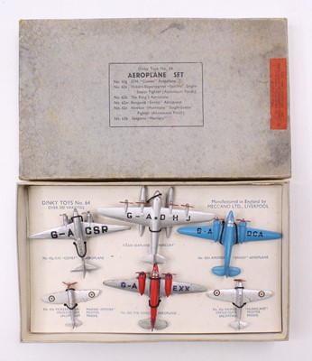 Lot 1289 - Dinky toys airplane set No.64 for USA export...