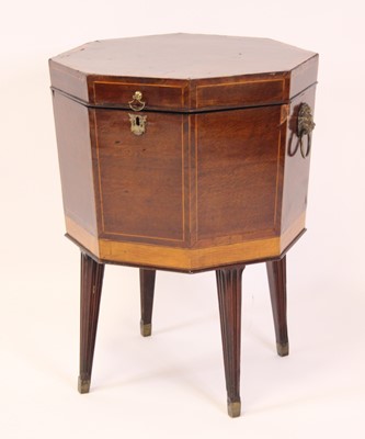 Lot 2507 - A Regency mahogany and satinwood crossbanded...