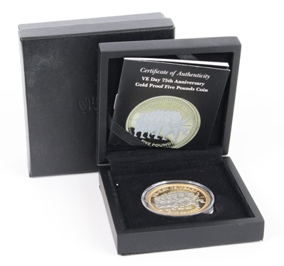 Lot Channel Islands, VE Day 75th Anniversary Gold...