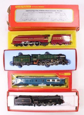 Lot 564 - Five Triang Hornby locos all (E) (BVG-E): R859...