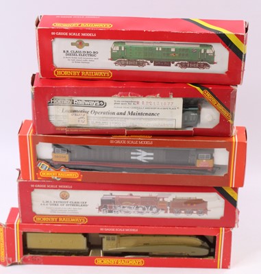 Lot 565 - Five Hornby locos, all (E) (BF-E): R072 diesel...