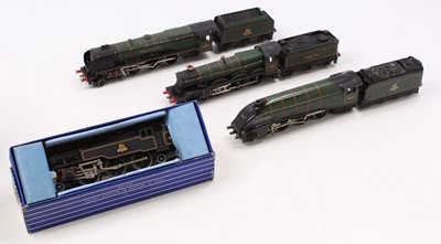 Lot 504 - Four Hornby-Dublo 3-rail locos: EDLT20...