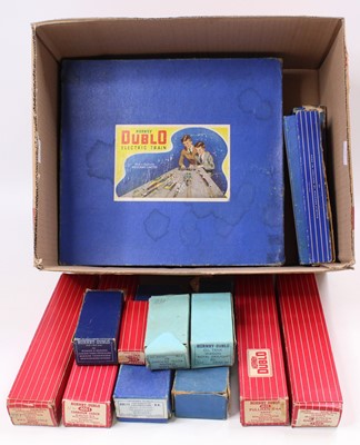 Lot 573 - Empty Hornby-Dublo boxes: EDG7 set, original...