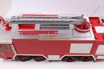 Lot 2088 - A Robbe No. 3625 1/15 scale plastic, balsa...