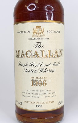 Lot 1416 - The Macallan 18 Years Old Single Highland Malt...