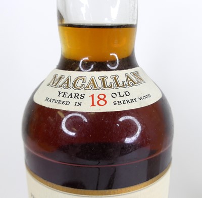 Lot 1416 - The Macallan 18 Years Old Single Highland Malt...