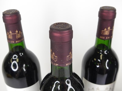 Lot 1052 - Chateau Hanteillan 1986 Haut Medoc, 5 bottles