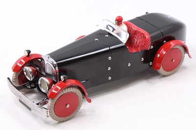 Lot 1937 - A Meccano No. 2 constructor's car fully...