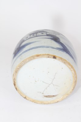Lot 54 - A Chinese blue and white porcelain ginger jar,...