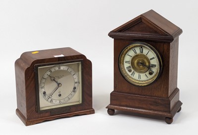 Lot 72 - A late 19th century American walnut cased...
