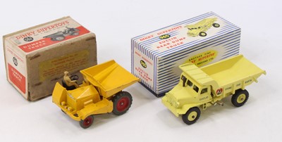 Lot 1415 - A Dinky Toys boxed commercial vehicle group to...