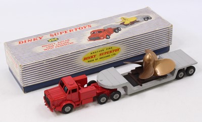 Lot 1305 - A Dinky Toys No. 986 Mighty Antar low loader...