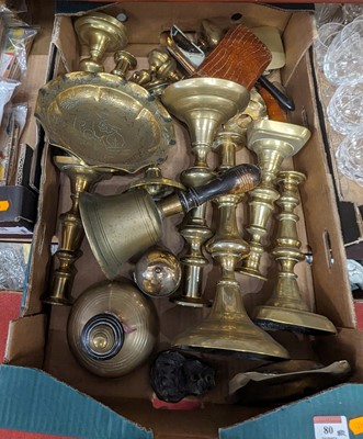 Lot 80 - A collection of metalware, to include a pair...